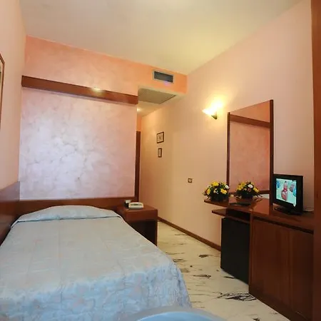 Excelsior 4* Monticchio (Lazio)