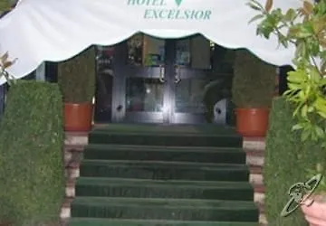 מלון Excelsior 4*